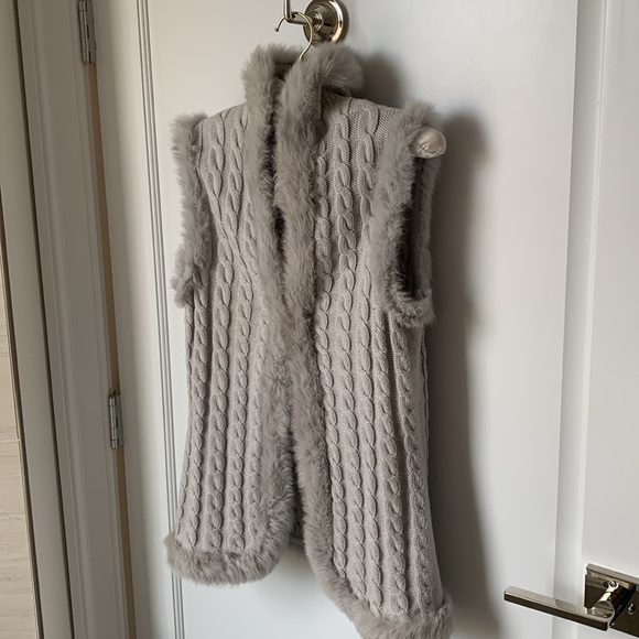 Saks Fifth Avenue Clothes (real) Cotton/Wool Blend Vest with Rabbit Fur Trim - Picture 7 of 7